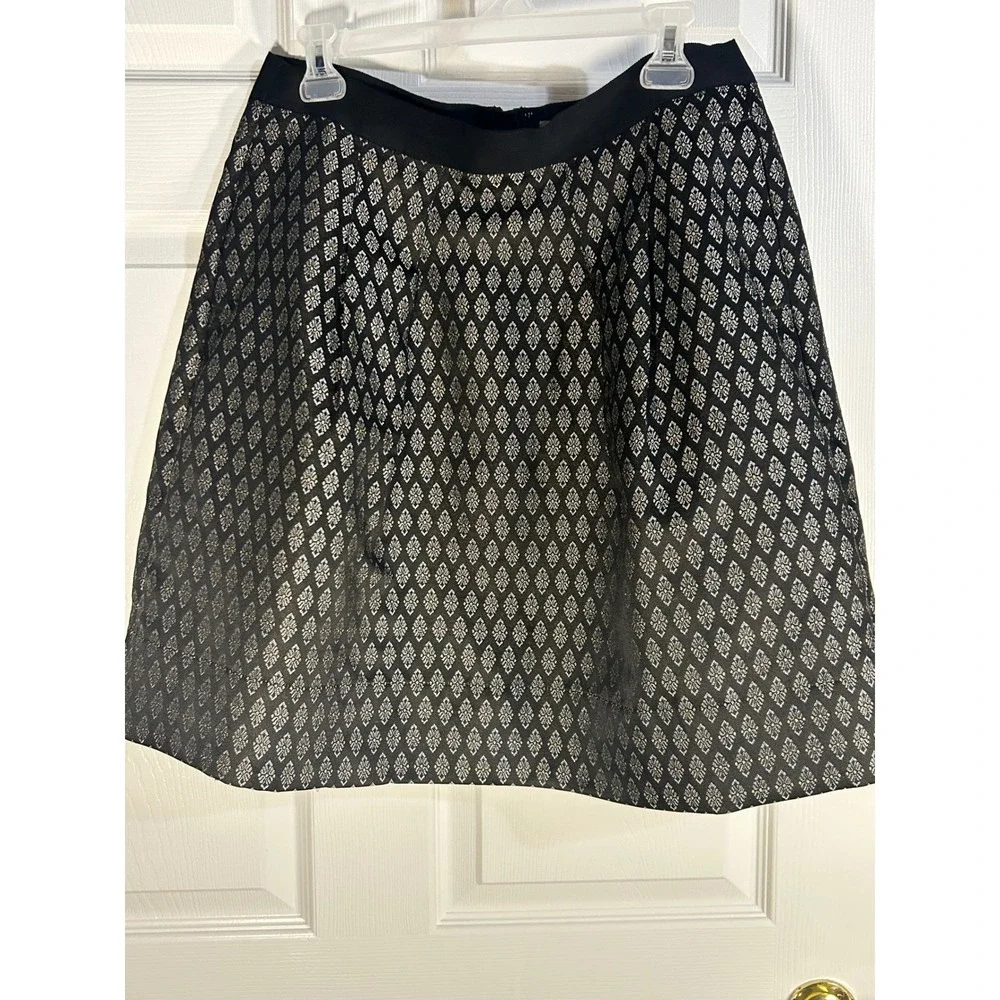LOFT Women Size 10 Black Metallic Diamond Jacquard Skirt A-Line‎ Mini Polyester